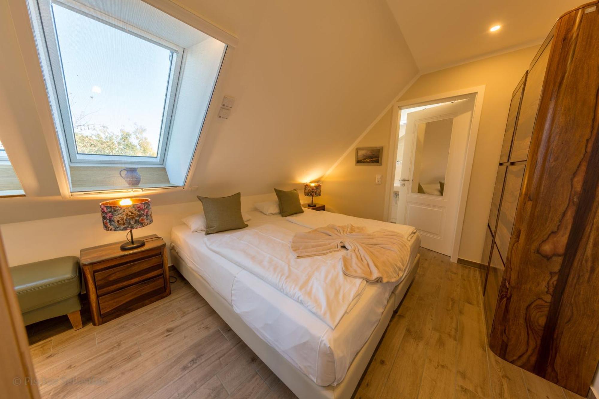 Gaestehaus Bergfalke Ahrenshoop Rom bilde